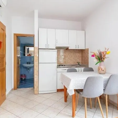 Azzurro 2 By Guide Apartament