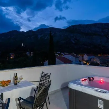 Azzurro 2 By Guide Apartament *