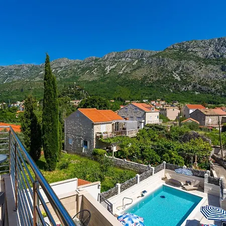 Azzurro 2 By Guide Apartament *