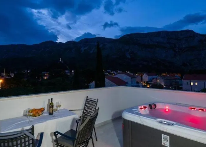 Azzurro 2 By Guide Apartament *