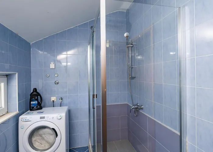 Azzurro 2 By Guide Apartament