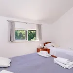 Azzurro 2 By Guide Apartament *