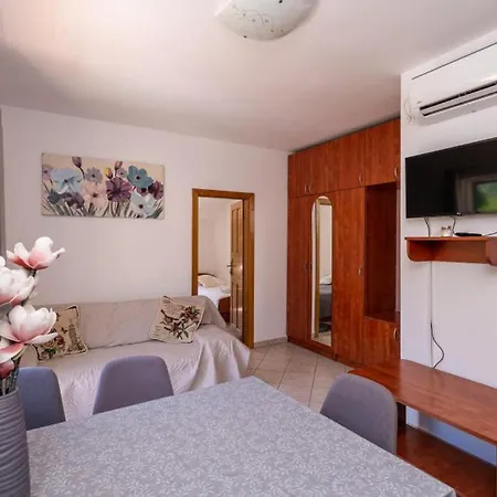 Azzurro 2 By Guide Apartamento