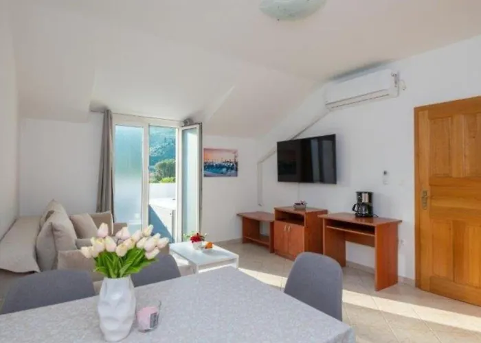 Apartment Azzurro 2 By Guide