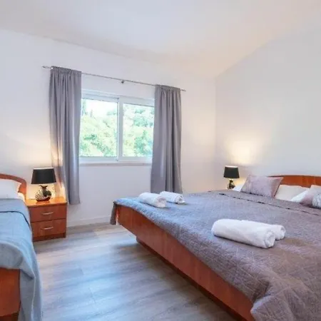 Lägenhet Azzurro 2 By Guide *